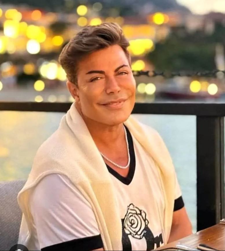 Fatih Ürek'in değerli kürkleri satıldı mı? Ablaları ilk kez konuştu - Resim: 17