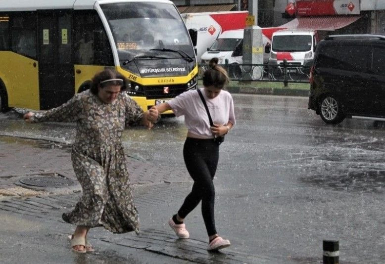 Meteoroloji tarih verip tek tek uyardı: Gök gürültülü sağanak yağış geliyor - Resim: 6