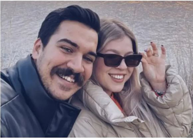 Fenomen çift sessiz sedasız boşandı: Milyonluk hesap tek kişiye kaldı - Resim : 1