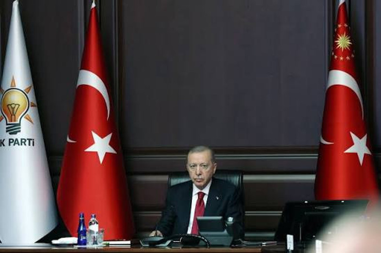 AK Parti MYK toplandı: Gündem Öcalan'a 'villa' ve petrol fiyatları - Resim : 1
