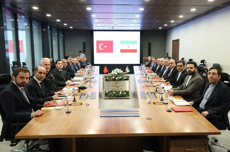 İran'dan Türkiye'ye kritik mesaj: Dört ülke el ele vermeli - Resim : 2