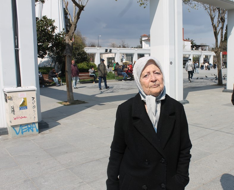 78 yaşındaki Cumhuriyet kadınının isyanı: Ben bir Cumhuriyet kadınıyım, asla vazgeçmeyeceğim - Resim : 1