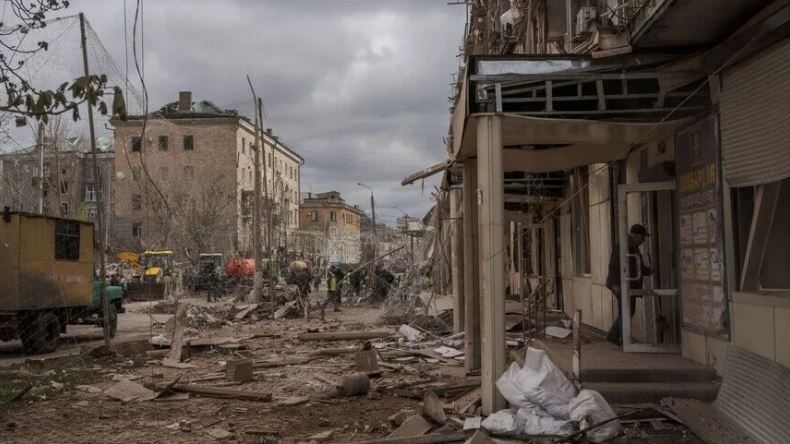 Rusya’nın Kiev saldırısında 3 kişi öldü, 15 kişi yaralandı - Resim : 2