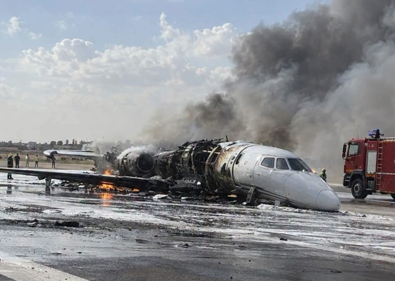 İstanbul'dan kalkan jet Libya'da düştü: İş insanı Hamdi Akın'a ait çıktı - Resim : 1