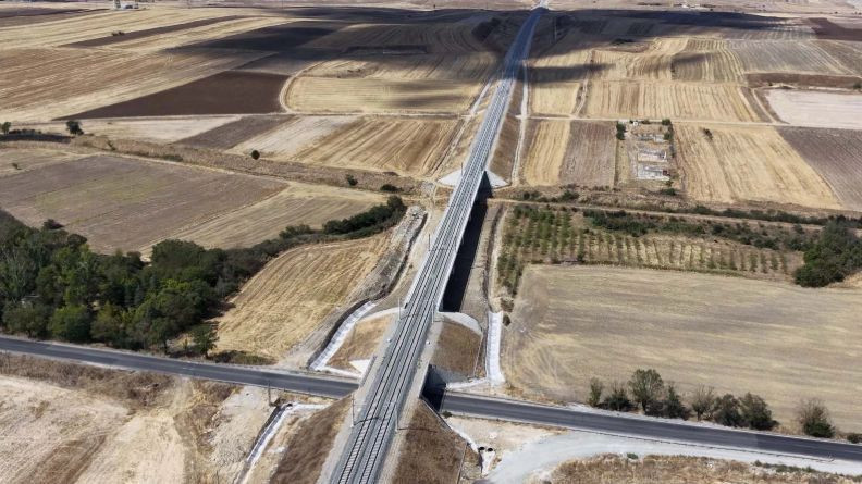 4 saatlik yol 1 buçuk saate indi: Üç şehir YHT ile bağlanıyor - Resim: 5
