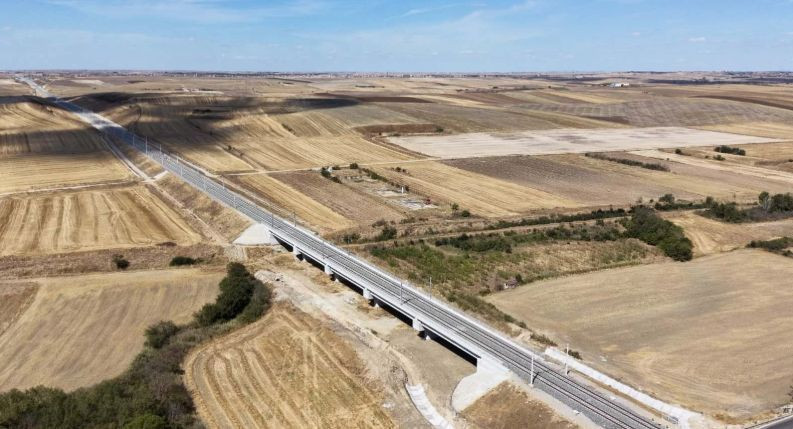4 saatlik yol 1 buçuk saate indi: Üç şehir YHT ile bağlanıyor - Resim: 2