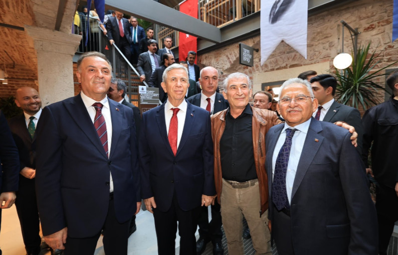 İstanbul’da Tarihi Kuyumcu Han, Şehir Araştırmaları Merkezi oldu, Mansur Yavaş açılışa katıldı - Resim : 2