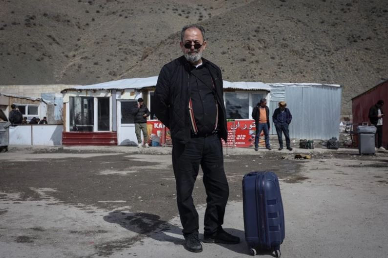 Türkiye - İran sınırında hareketlilik: Sınırdan geçişler başladı - Resim : 4