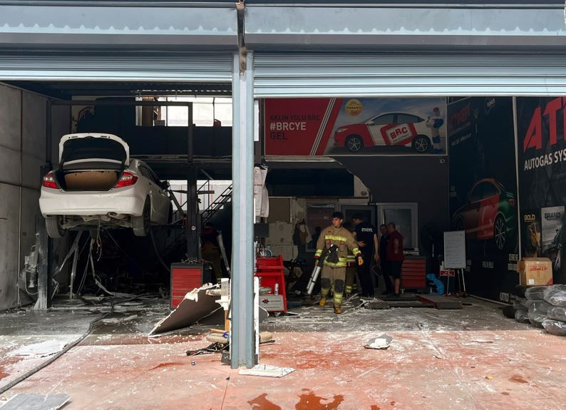 Edirne’de LPG tankı bomba gibi patladı: Bakım yaparken alevlerin arasında kaldılar - Resim: 2