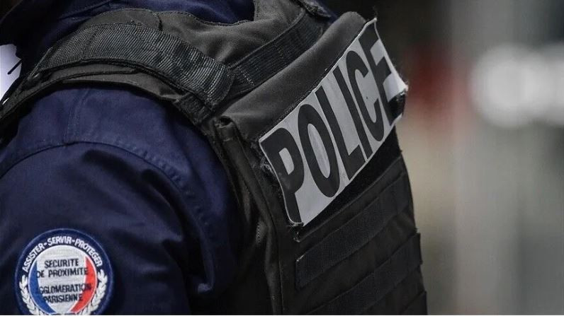 Paris'te Sağlık Bakanlığı binasında bıçaklı hırsızlık girişimi - Resim : 1