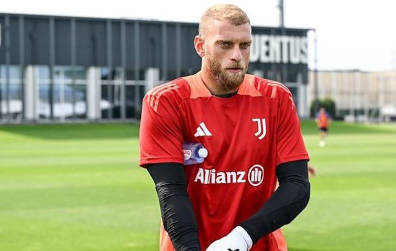 Vincenzo Italiano imzayı attı listeyi verdi: Beşiktaş İtalyan eldiven için gemileri yaktı - Resim : 3