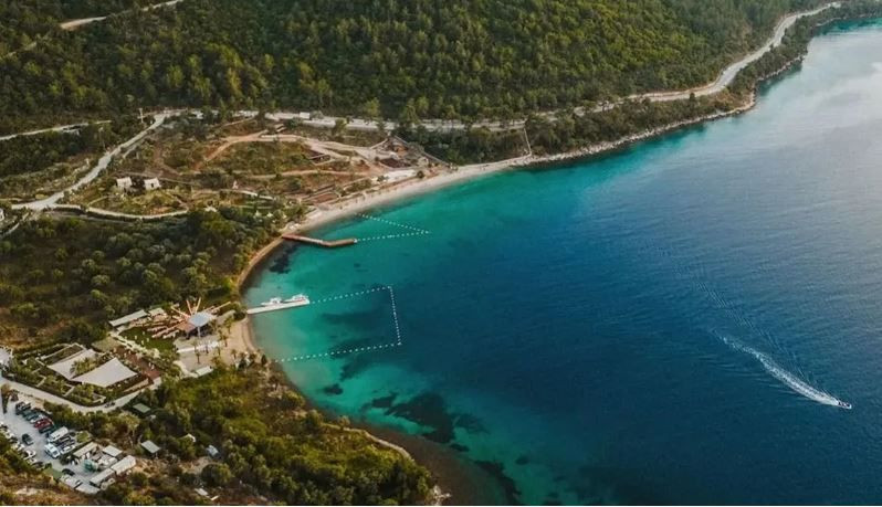 Bu ilçemizde aidatlar 180 bin TL, evler 45 milyon euro - Resim: 1