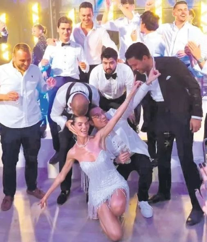 Hakan Demirağ oğluna Como Gölü'nde 165 milyon TL'lik düğün: Ata Demirağ ile Rana Akdağ'a dünyaevine girdi - Resim : 2
