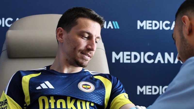 Fenerbahçe'de Mert Hakan Yandaş gelişmesi: Dikkat çeken detay - Resim : 1