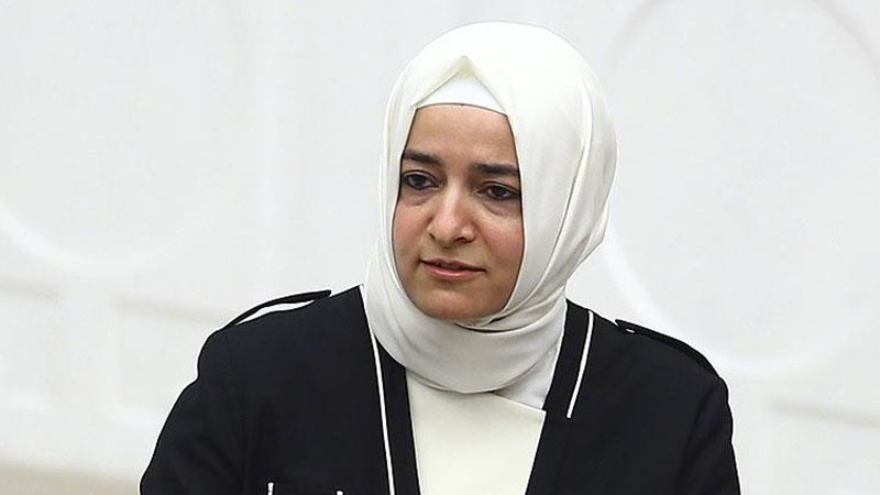Fatma Betül Sayan Kaya ve eşinin mal varlıkları için dondurma kararı - Resim : 1