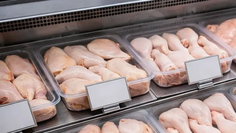 Marketlerdeki tavukların renkleri neden farklı? Nedeni belli oldu - Resim: 4