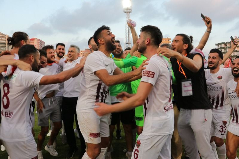 Türk futbolunda hüzünlü son: Küme düştüler... Beklenen oldu - Resim: 15