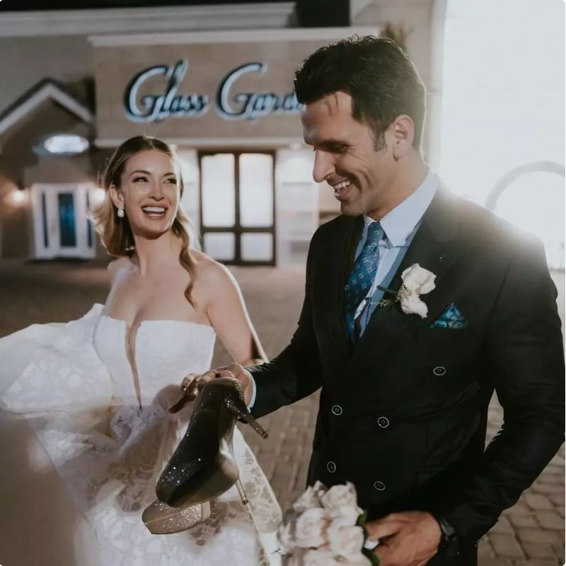 Ayrılık da Sevdaya Dahil’in Neslihan’ı Yasemin Kay Allen eski FBI Ajanı Erdal Kaya ile Las Vegas’ta sessiz sedasız evlendi: Gelinliği tam not aldı... - Resim: 4