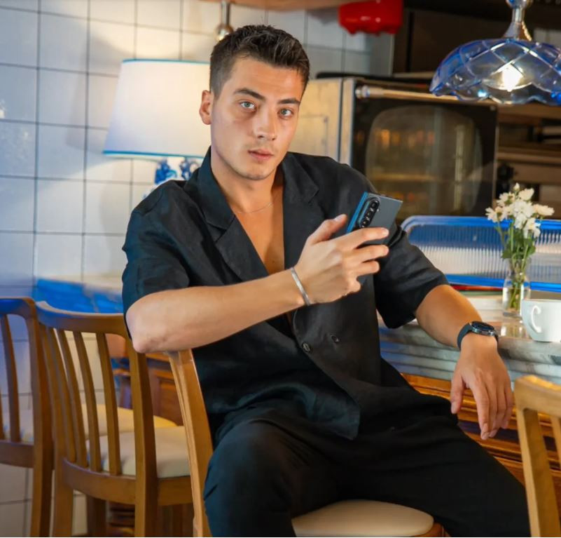 Uzak Şehir’de rol arkadaşlığı gerçeğe dönüşmüştü: Dilin Döğer ve Atakan Özkaya’dan yeni kareler - Resim : 2