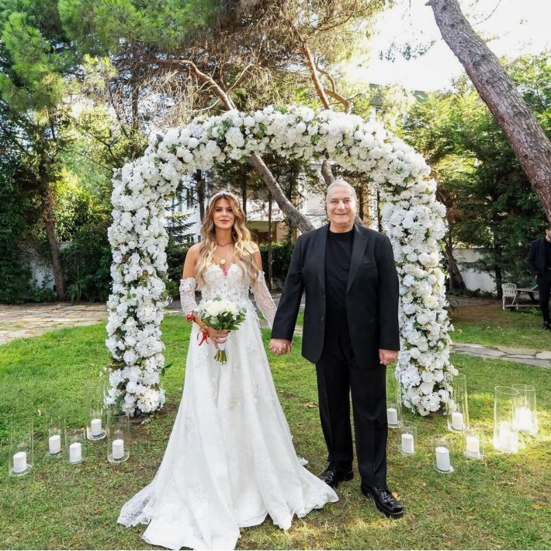 2025 böyle geçti: Kimler ayrıldı, kimler kayboldu? İşte Türkiye’de ve Dünya’da yılın magazin olayları - Resim: 19