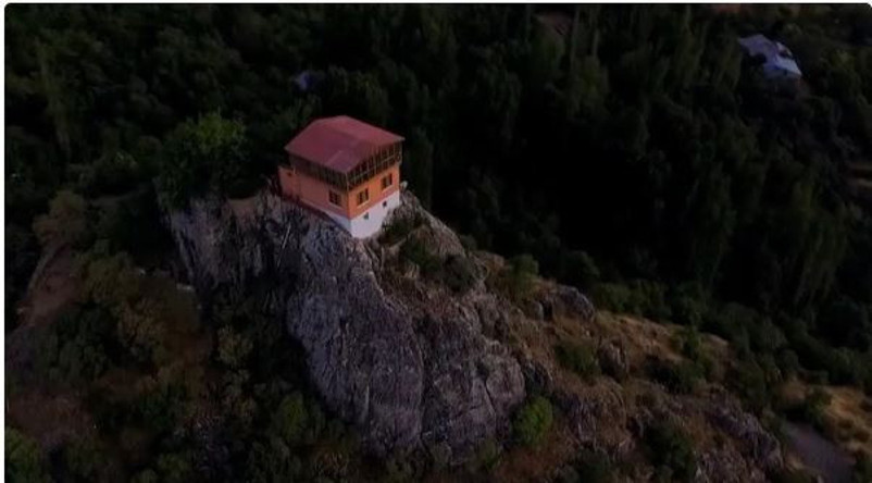 Düğün Dernek 2"nin unutulmaz kayalık evi satışta: 96 basamakla çıkılıyor... Fiyatı dudak uçuklattı - Resim : 1