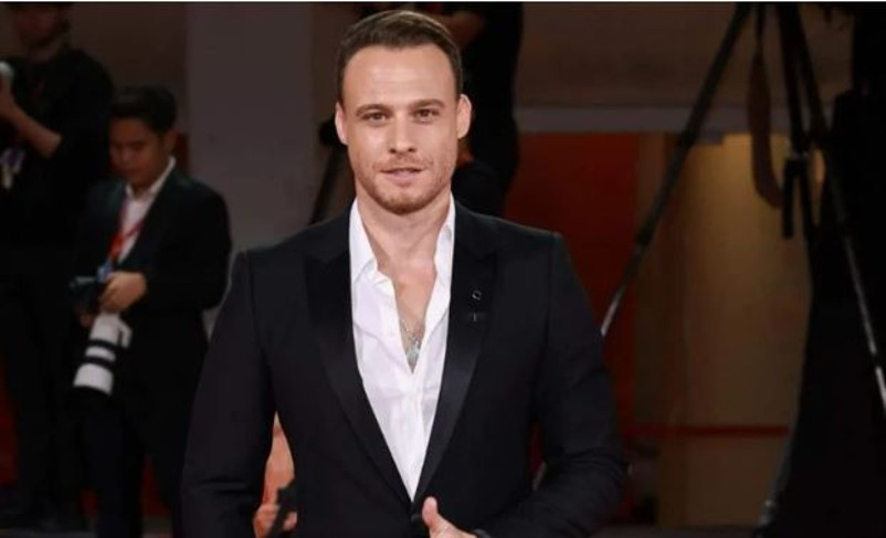 Kerem Bursin'in adı RAMS Park'ta: Çocukluk hayali gerçek oldu - Resim : 1