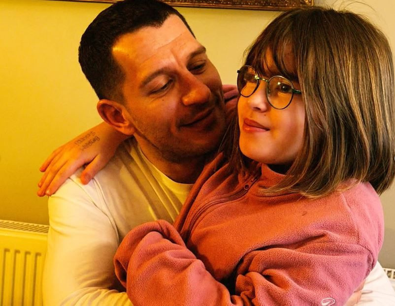 Yeraltı dizisinin Bozo’su Uraz Kaygılaroğlu kız arkadaşıyla Kadıköy’de yakalandı: Panik anları kameralara yansıdı - Resim: 5