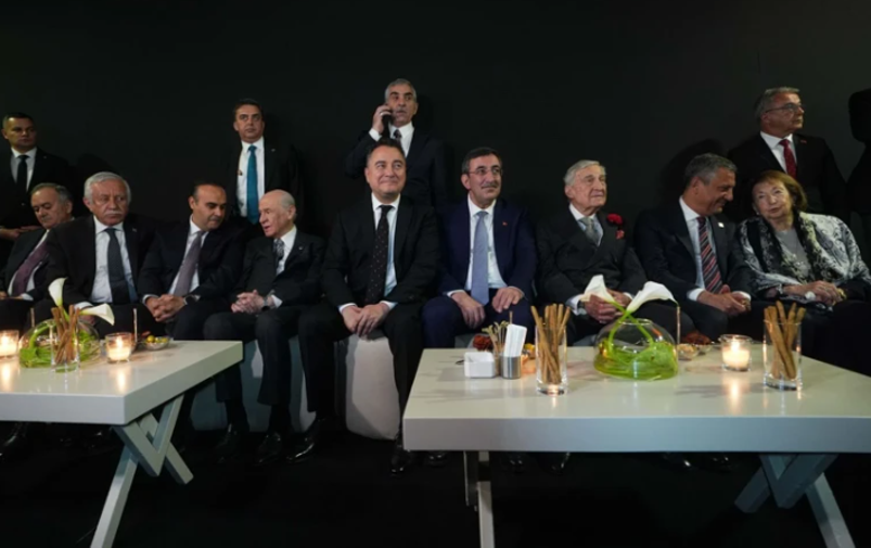 Koç-Cumhur ilişkisi açılıma mı kurban gitti? - Resim : 3