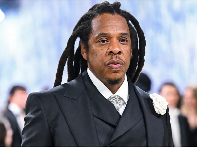 Beyonce'nin milyon dolarlık evinde korku dolu anlar: Araçla kapıya daldı - Resim : 2