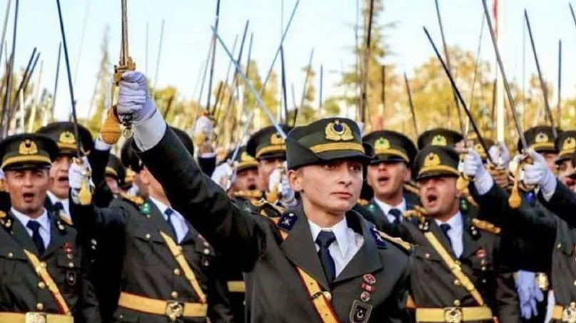 İhraç edilen teğmenler konuştu: “Bizi savunması gereken insanlar savunmadı, sattılar bizi” - Resim : 3