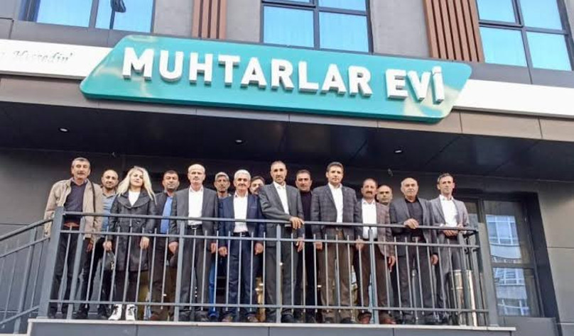 Muhtarlar Günü'nün siyasi hafızası: “Muhtar bile olamaz”dan Külliye'ye - Resim : 4