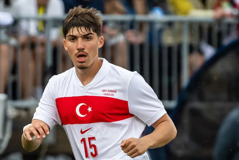 Yusuf Akçiçek ezeli rakipleri birbirine düşürdü - Resim : 7