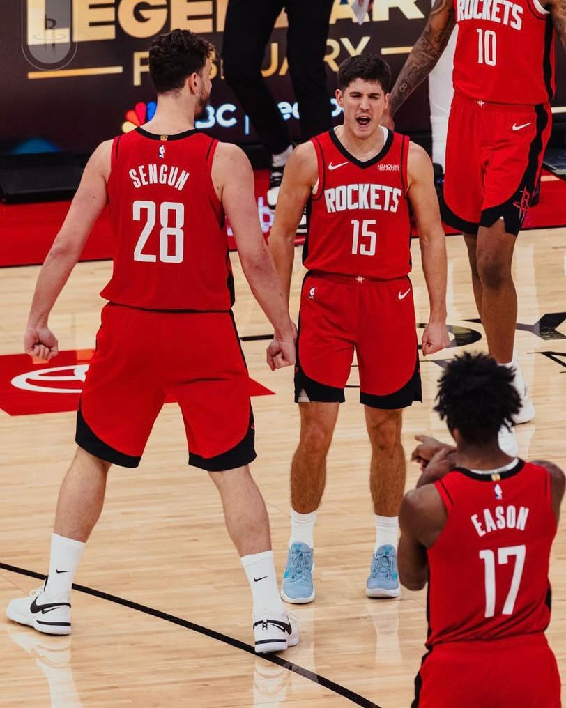 Alperen Şengün rekoru kıl payı kaçırdı: Houston, San Antonio’yu yendi - Resim: 1