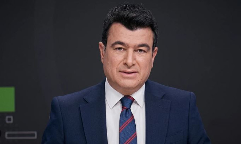 Canlı yayında takımları karıştırdı: Murat Ekrem Çimen görevden alındı - Resim : 1