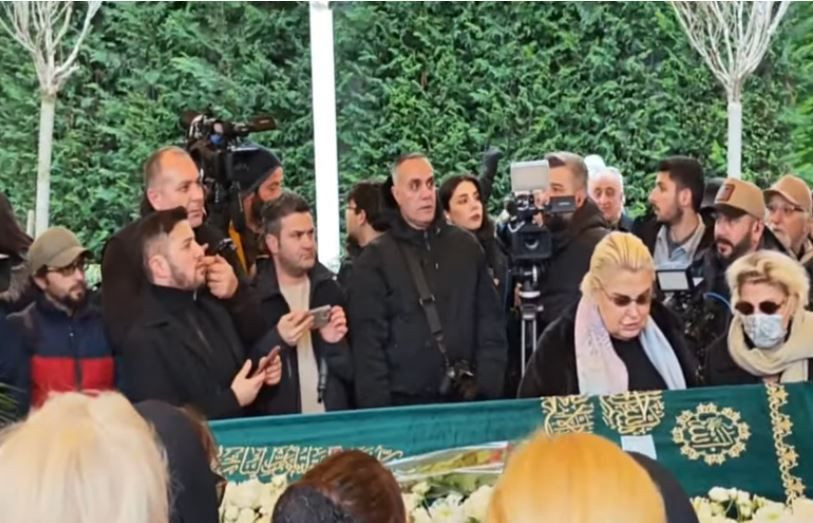 Fatih Ürek'e son veda: Cenazede gözyaşları sel oldu… - Resim: 15