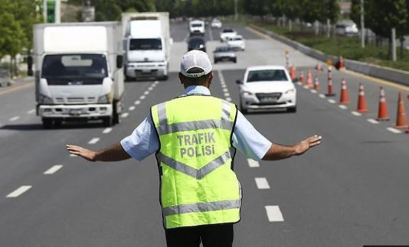Denetimde yakalandı: Eskişehir’de elektrikli skuter sürücüsüne ceza kesildi - Resim : 1