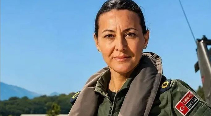 Göklerin ilk kadın generali gaziler torunu çıktı: İşte Özlem İyidilli Karapınar’ın aile hikayesi - Resim : 2