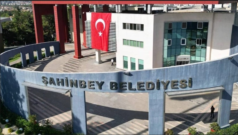 AK Partili belediyeden depremzedeye şoke eden karar: Önce tazminat ödedi, sonra icra - Resim : 1