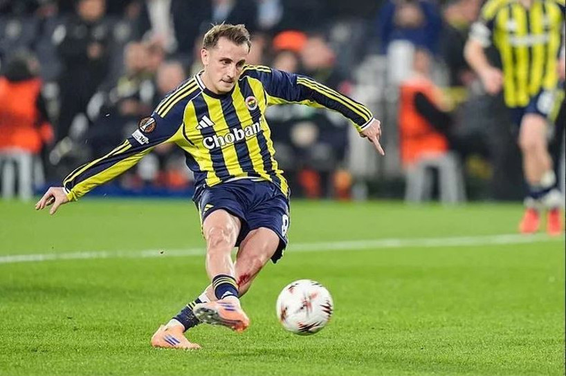 Fenerbahçe'nin yıldızına Al-Ahli kancası - Resim : 3