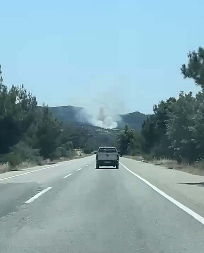 Çanakkale’de orman yangın: Alevler rüzgarı arkasına aldı - Resim : 2