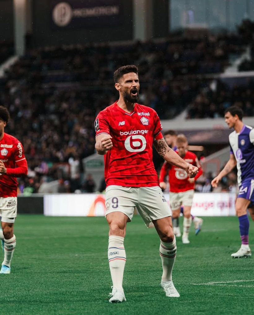 Ne yaptın sen Enes Çelik? Bursaspor'da Giroud ve Tavares ile transfer görüşmesi - Resim: 9