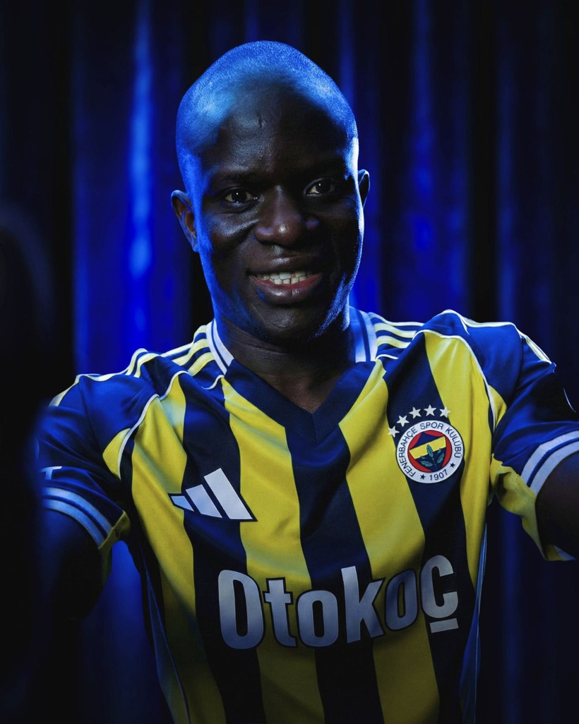 Fenerbahçe'de yeni transfer N’Golo Kante, ilk antrenmanına çıktı. - Resim: 2