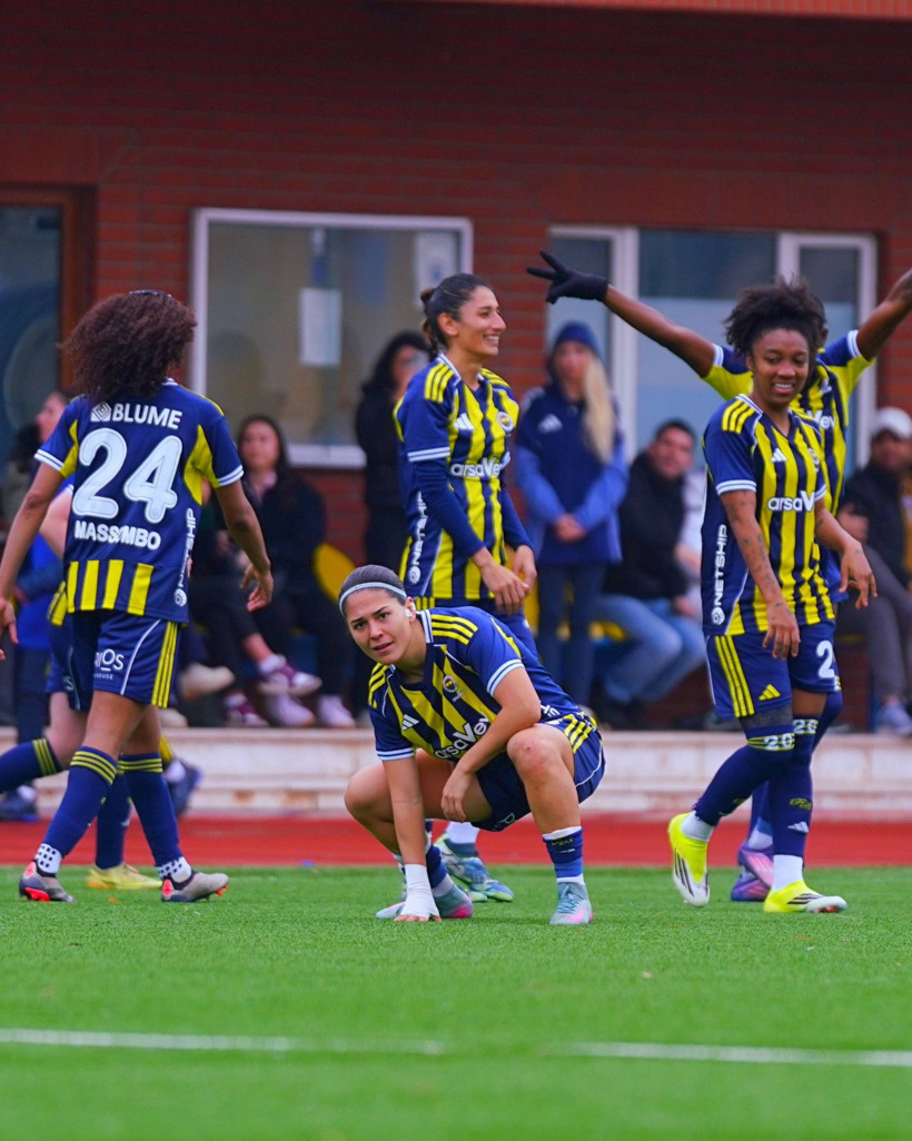 Fenerbahçe derbide şov yaptı: Beşiktaş'a fark... - Resim : 1