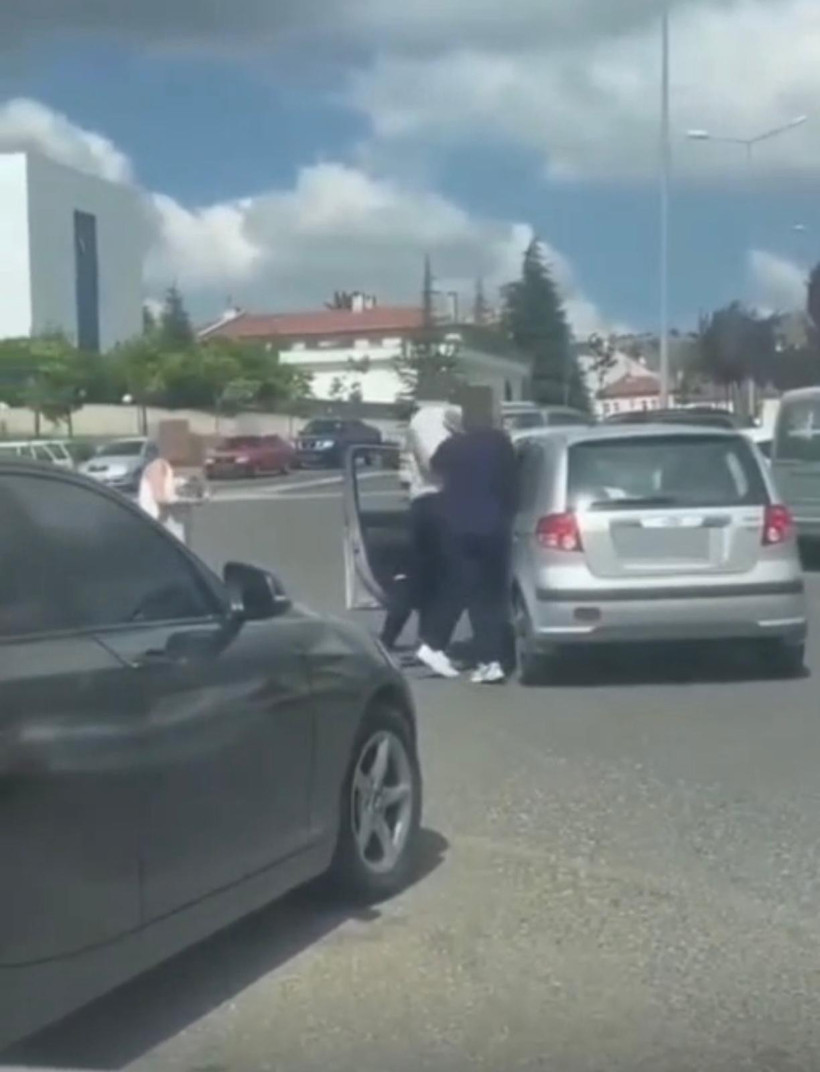Aracından inmesi pahalıya mal oldu: Görüntüler sosyal medyada yankı uyandırmıştı - Resim : 2