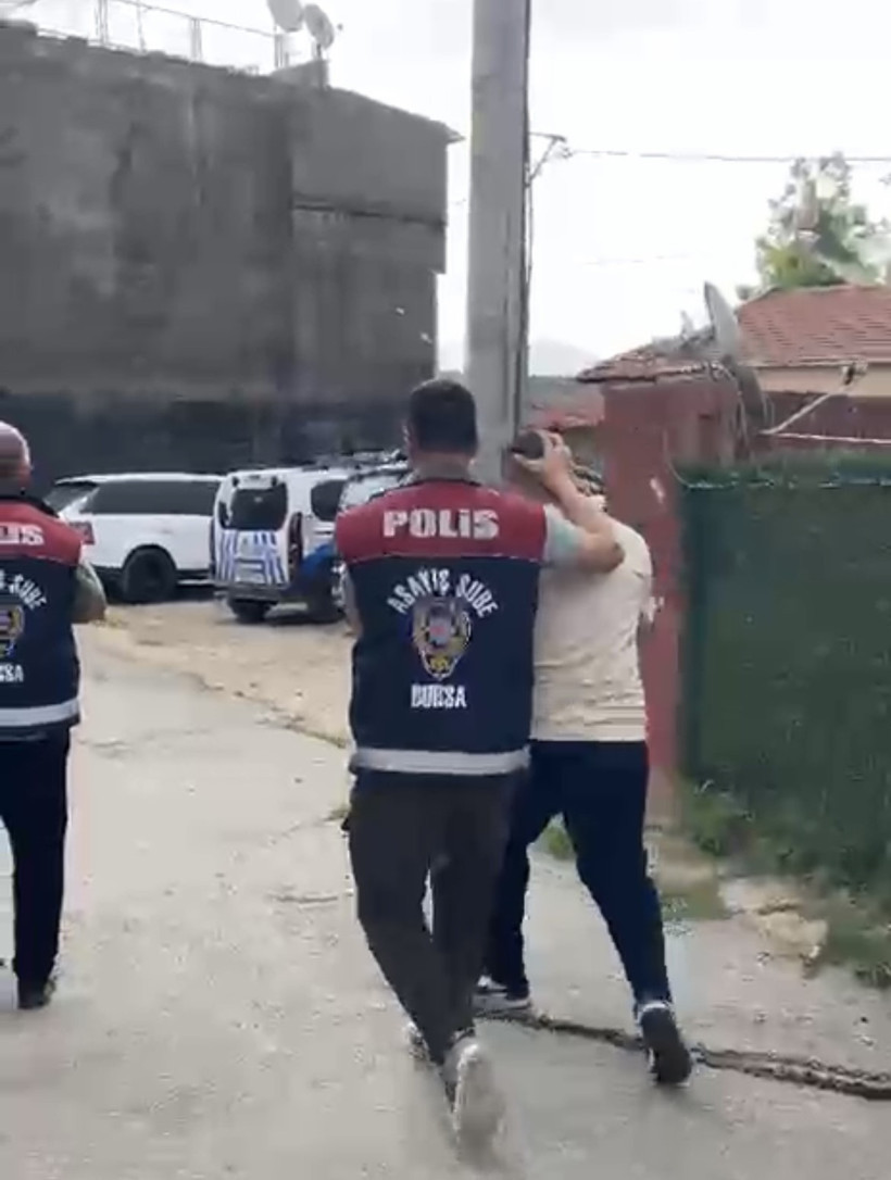 7 ayrı evi sattırıp üzerine bir de tatlı ikram ettiler: 2,5 ay boyunca adım adım soydular - Resim : 5