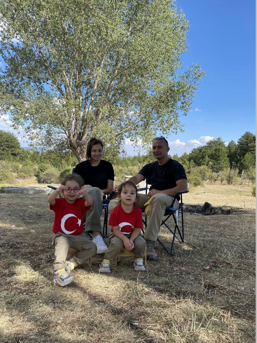 Sosyal medyada “Baba Kız Doğada” adıyla tanınan içerik üreticisi Murat Kurtal, eşi Sunay Kurtal’ın vefat ettiğini duyurdu - Resim : 2