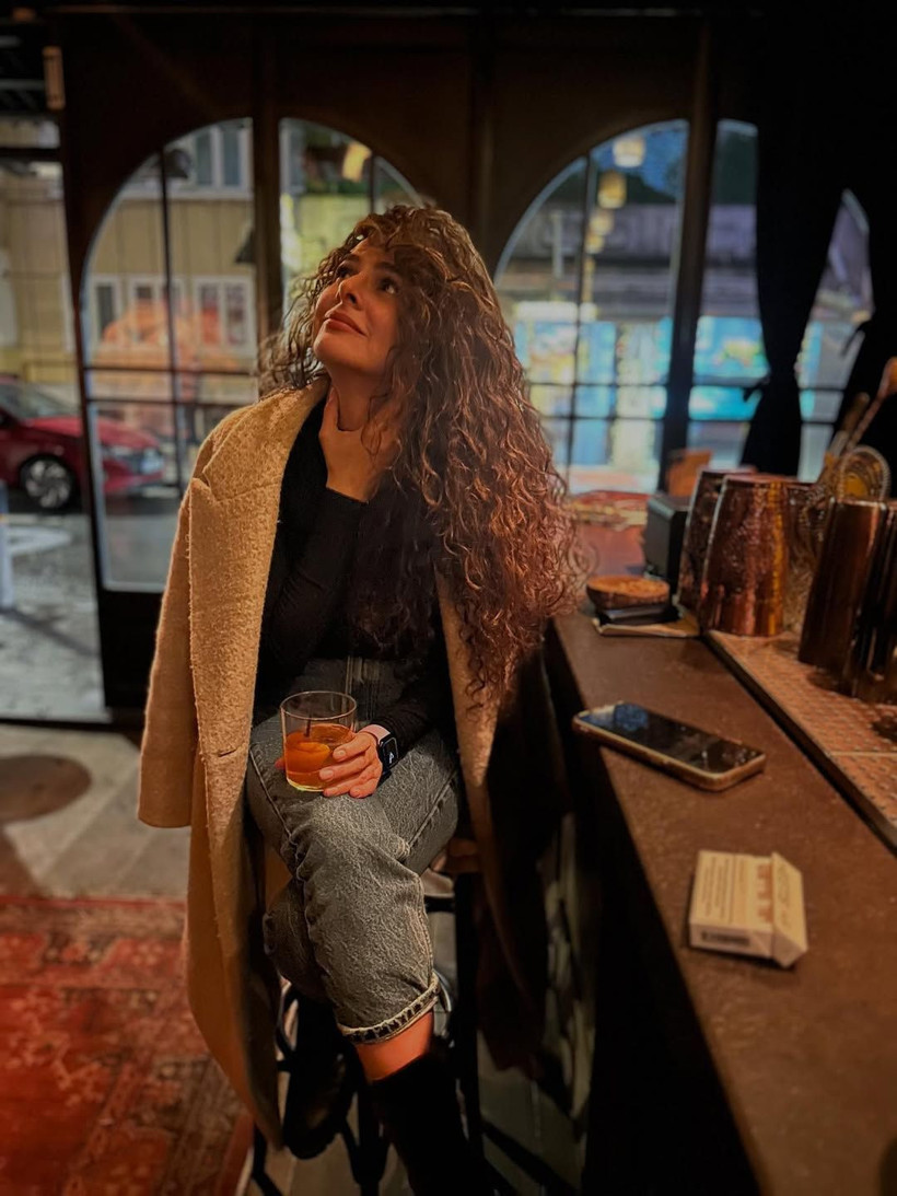 Celil Nalçakan ve Gamze Topuz el ele görüntülendi: '20 yıllık arkadaşım’ dedi paylaşımı kafa karıştırdı - Resim: 14