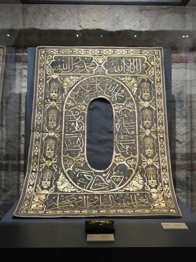 Sultanahmet ve Rüstem Paşa’nın çalınan İznik çinileri geri döndü: Bakan Ersoy perde arkasını açıkladı - Resim: 4