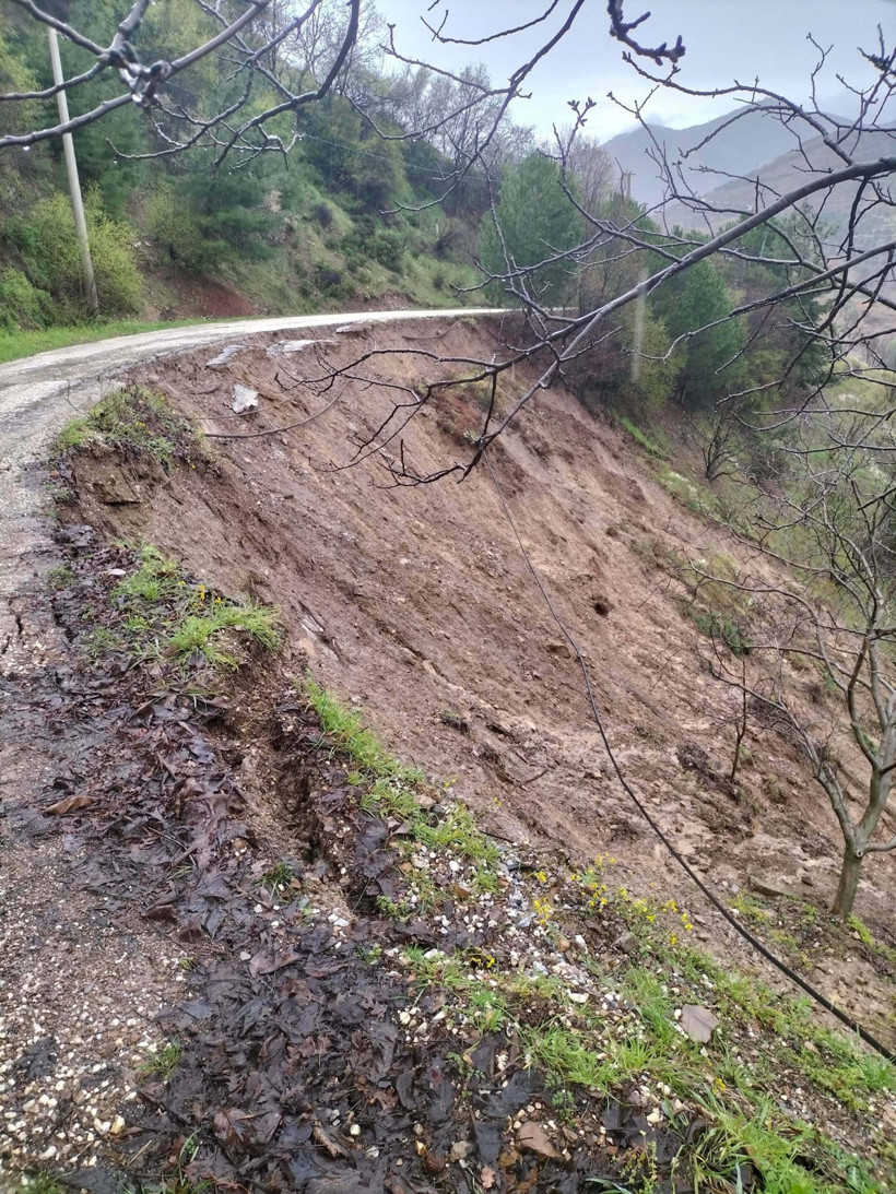 Dereler taştı, toprak kaydı: Aydın’da ürperten tablo - Resim: 6