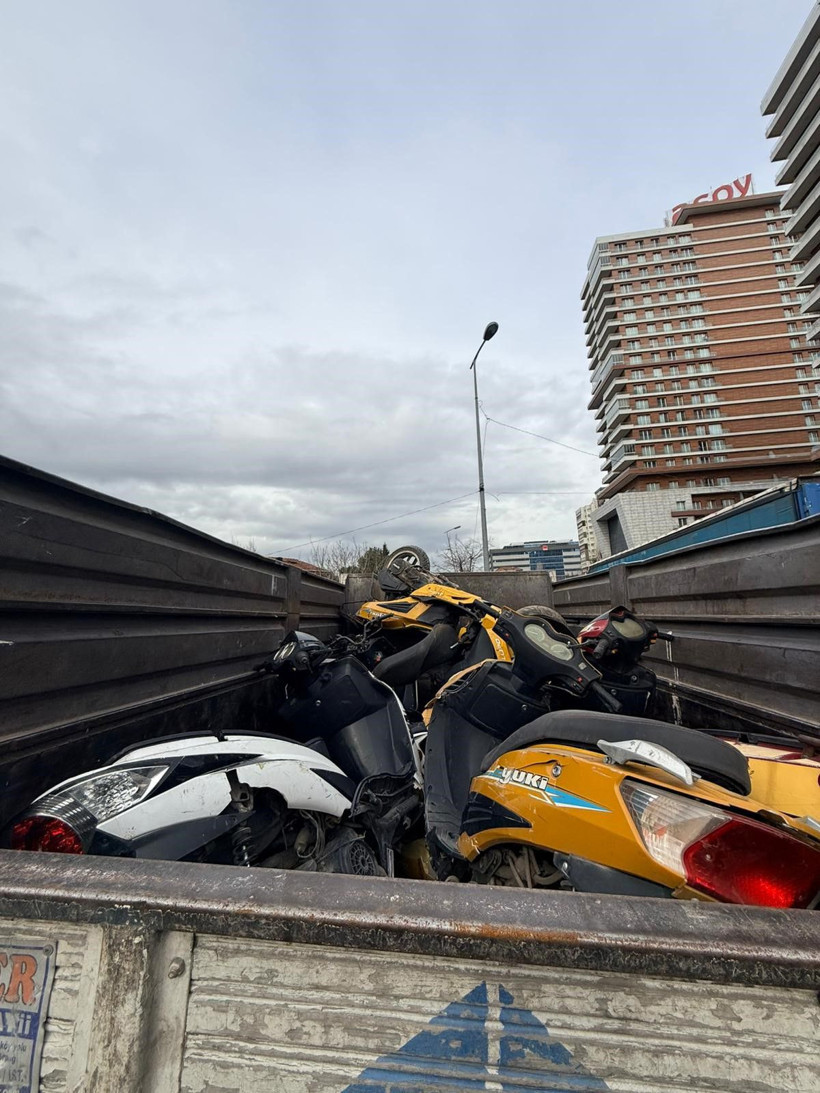 Düşük fiyat garantili hırsızlık: Nakliye şebekesi çökertildi - Resim: 13